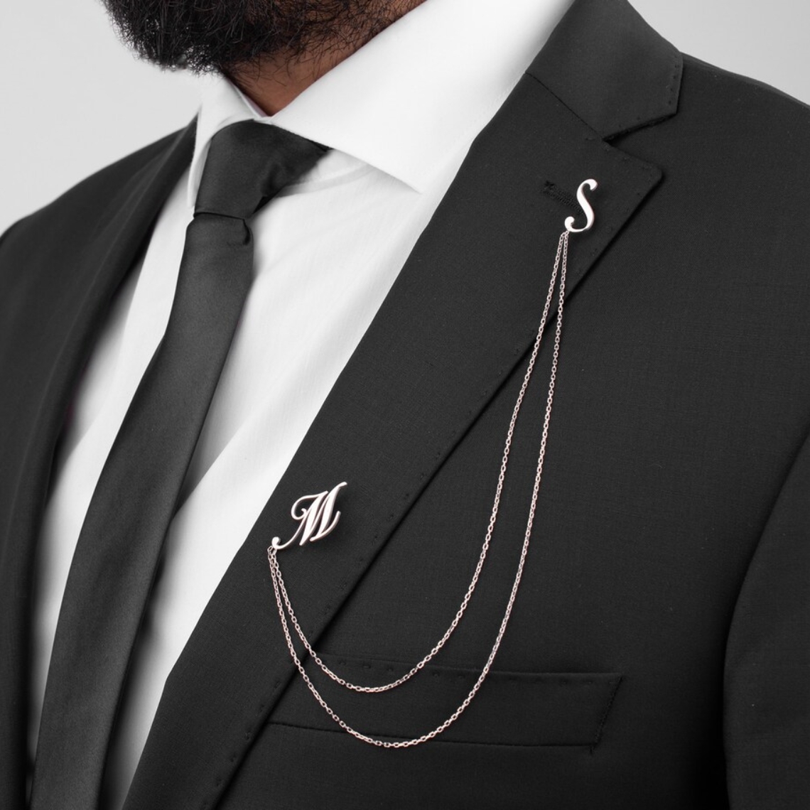 Custom Double Name Brooch Men  - Men'S Grooming Daily recensione e prezzo