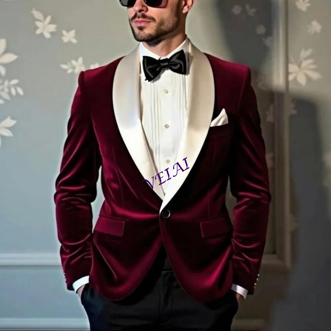 CustomizedNew Burgundy Velvet  - Men'S Grooming Daily recensione e prezzo